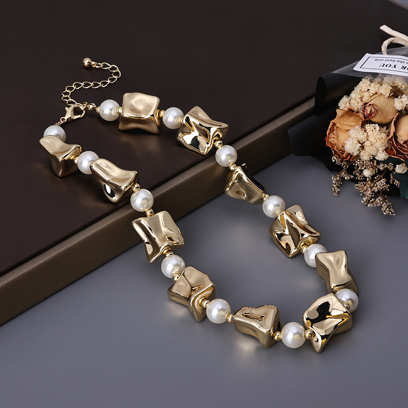 Bracciale primaverile 2026 con fiori smaltati oversize per donna, bracciale floreale 3D di grandi dimensioni, gioielli con petali smaltati lucidi e colorati, stile boho vintage e robusto._voghion.com