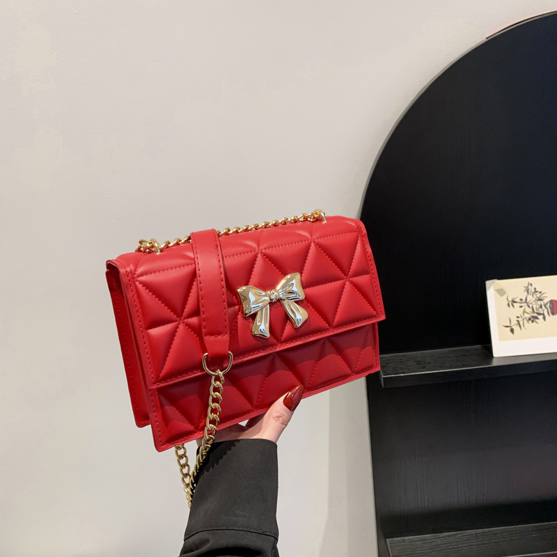 Bolso debajo de la axila de cadena para mujeres 2024 primavera y verano nuevo estilo extranjero bordado de diamante bolso de hombro bolso pequeño bolso cuadrado para mujeres