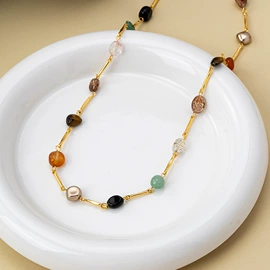 项链;耳环;手链