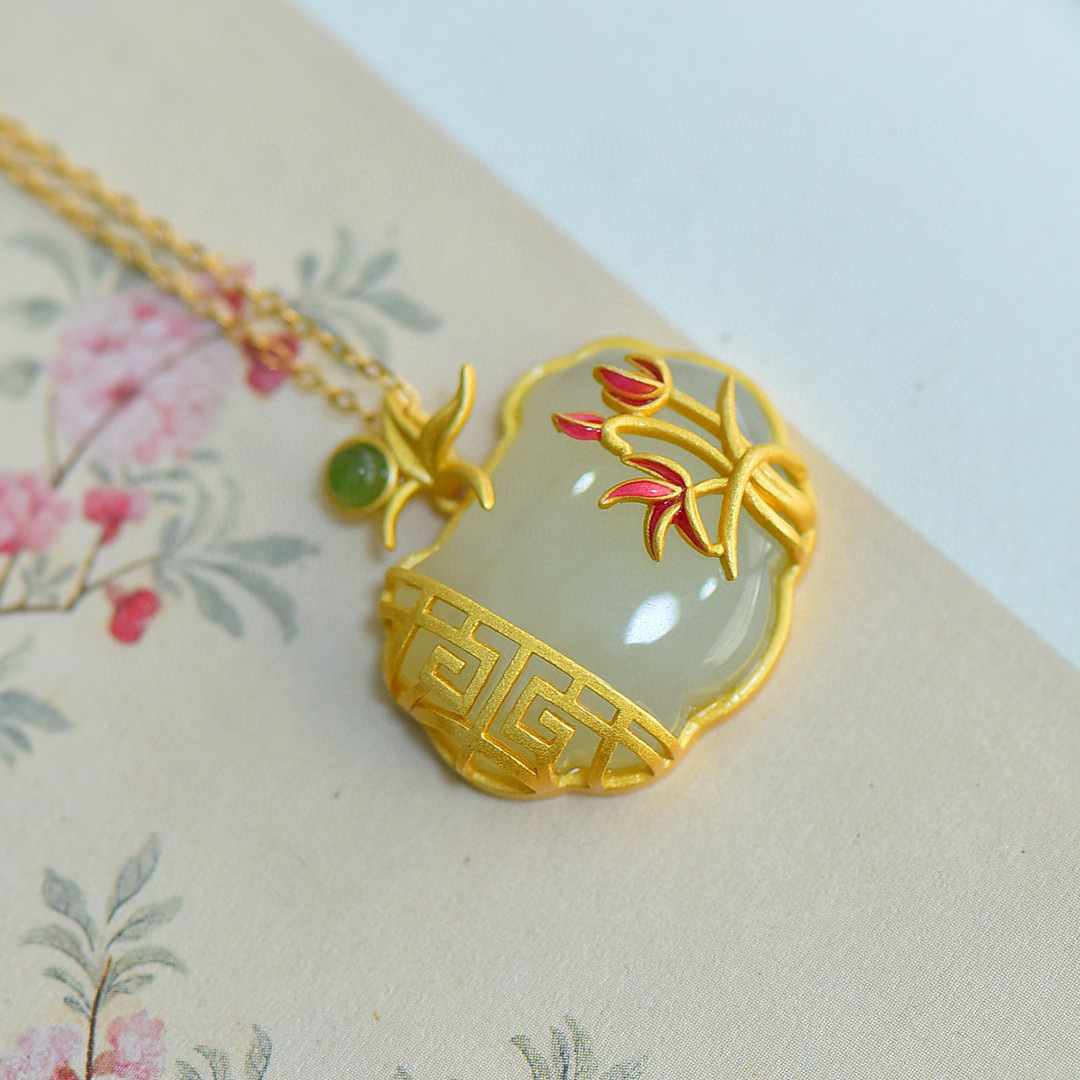 Vintage Necklace Chinese Style Ancient Gold Inlaid Hetian Magnolia Flower Ruyi Lock Pendant display picture 1