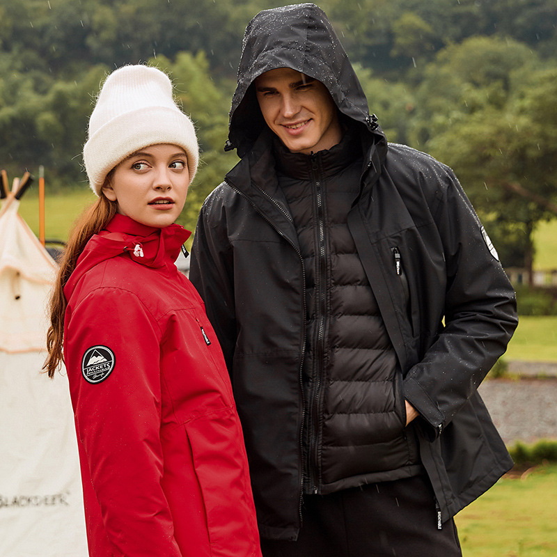 Abrigo de cáscara suave al aire libre para hombres y mujeres chaqueta tres en uno con forro de algodón cálido a prueba de viento impermeable pareja traje de Montañismo