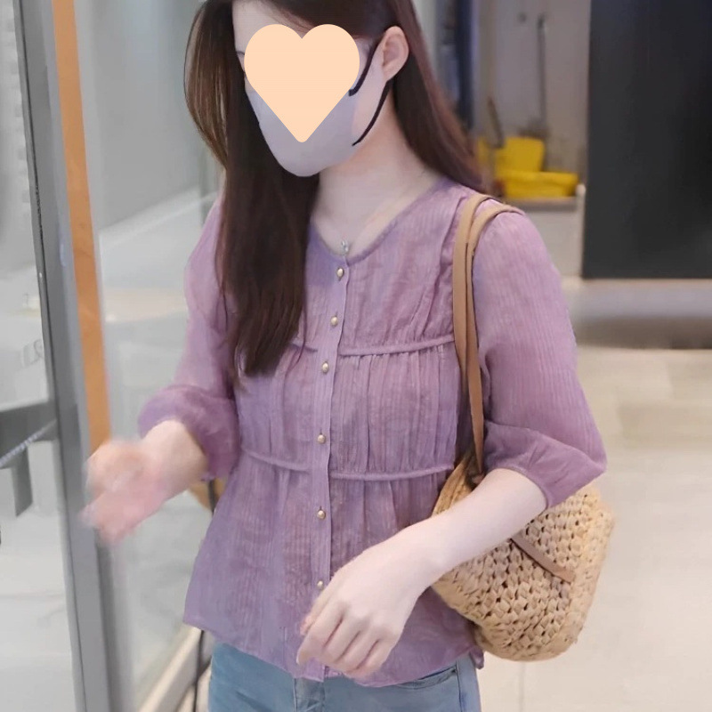 フランスの丸襟の薄いタイプのシフォンのシャツの女性の夏の2025新型の起爆シャツの独特で独特で美しい上着|undefined