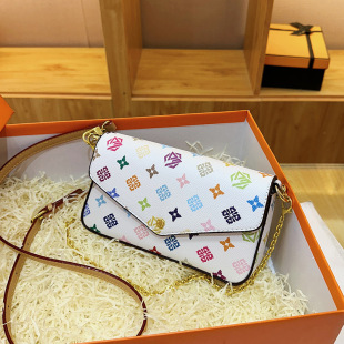 �߼����ŷ����Ů2026�����¿�r���֙C���ϻ�б����ļ�ͨ��С��