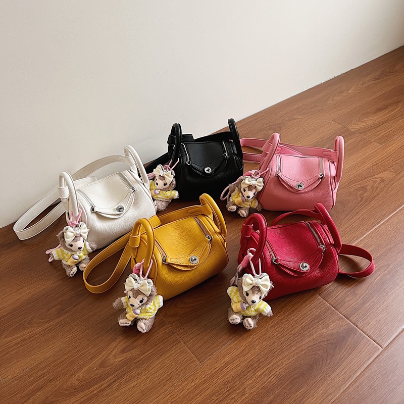 2025 New Solid Color Doctor Bag Casual Women's Large Capacity Shoulder Crossbody Bag Commuter Pillow Bag Handbag - Thumbnail 3
