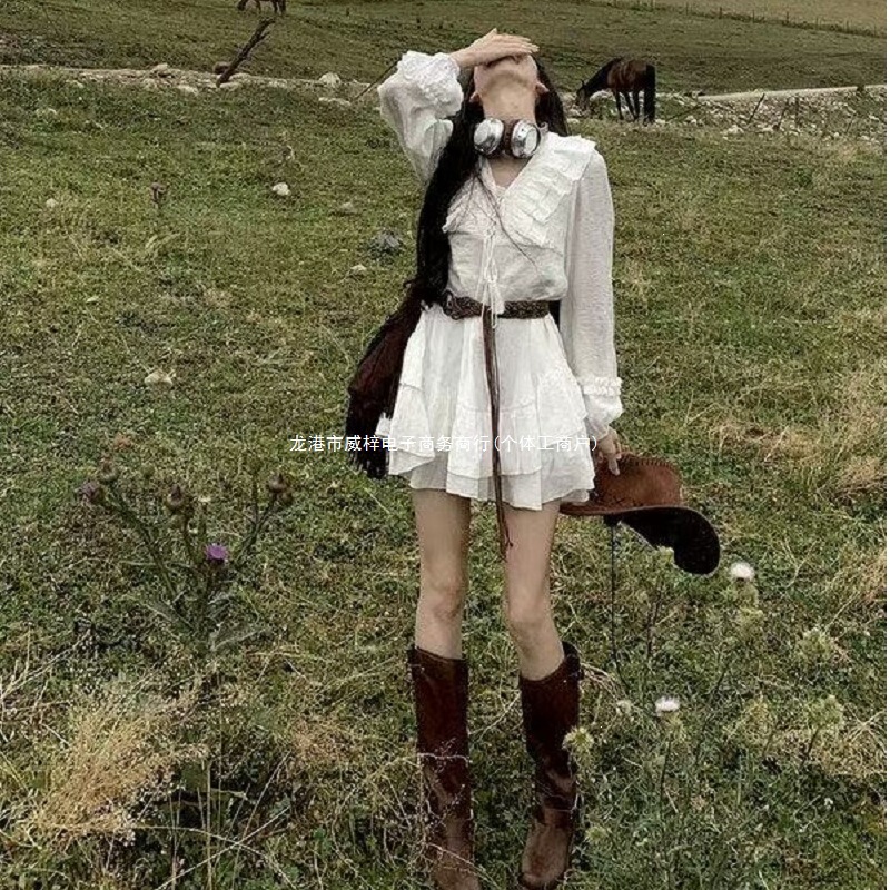 French-Style White Long-Sleeve Dress for Women, Summer 2026 New Model, Xinjiang Travel Vacation Style Outfit, Short Dress for Early Autumn French-Style White Long-Sleeve Dress for Women, Summer 2026 New Model, Xinjiang Travel Vacation Style Outfit, Short Dress for Early Autumn