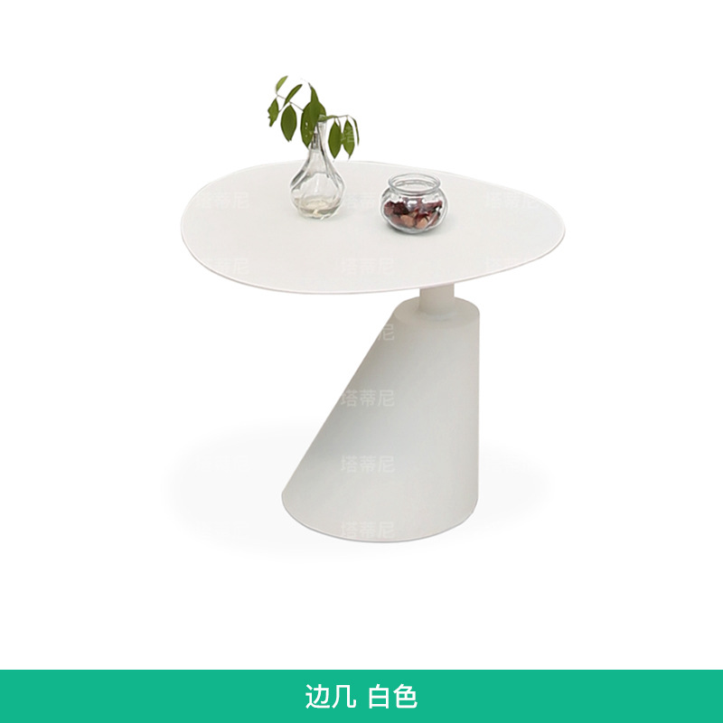 Pequeña mesa de café Luz de lujo nórdico pequeño apartamento sala de estar mesa de café simple moderno hogar Hotel creativo sofá lado varios en forma