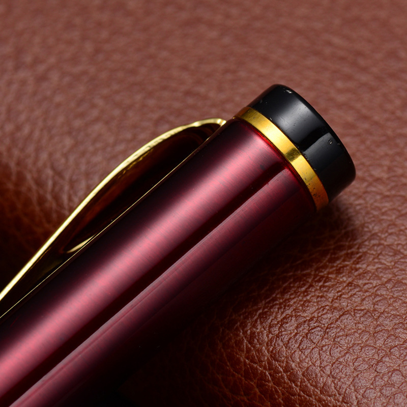 Bolígrafo de metal giratorio de acero inoxidable Bolígrafo de regalo Bolígrafo de impresión Bolígrafo publicitario Bolígrafo de hotel Papelería de oficina