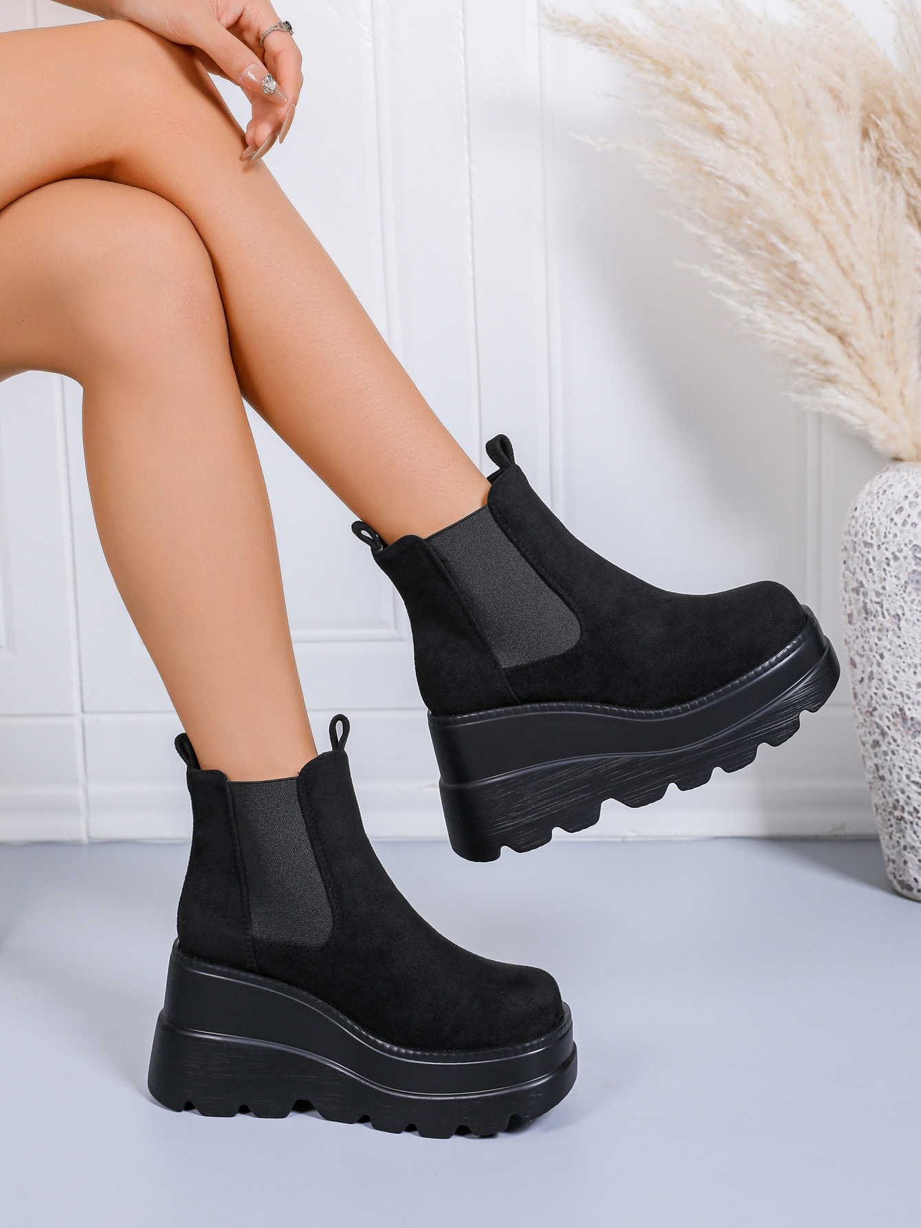 Dames suède enkelboots met sleehak winter instaplaarzen_voghion.com