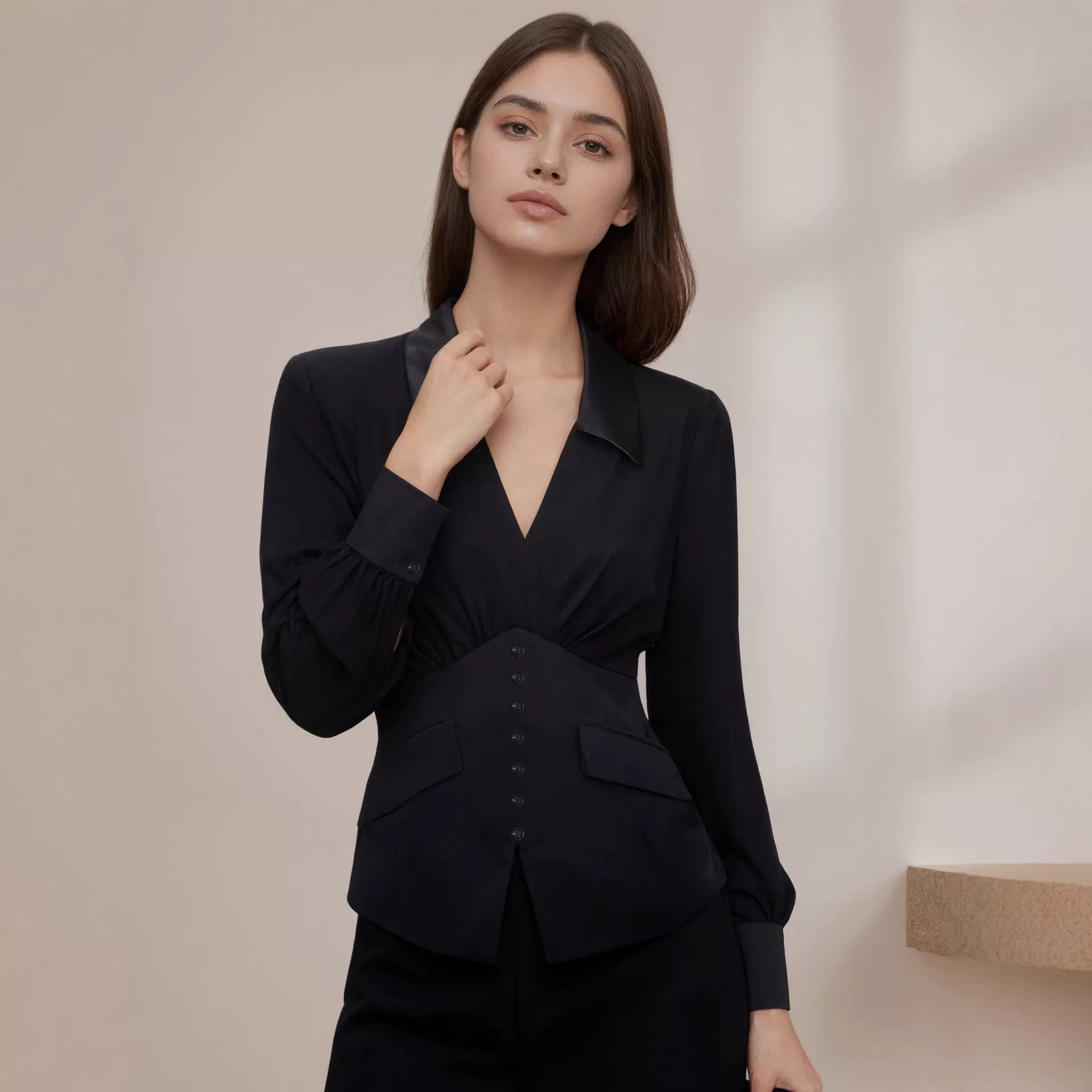 设计感小ins皱褶V领长袖衬衫女法式气质小西装泡泡袖欧美秋新上衣