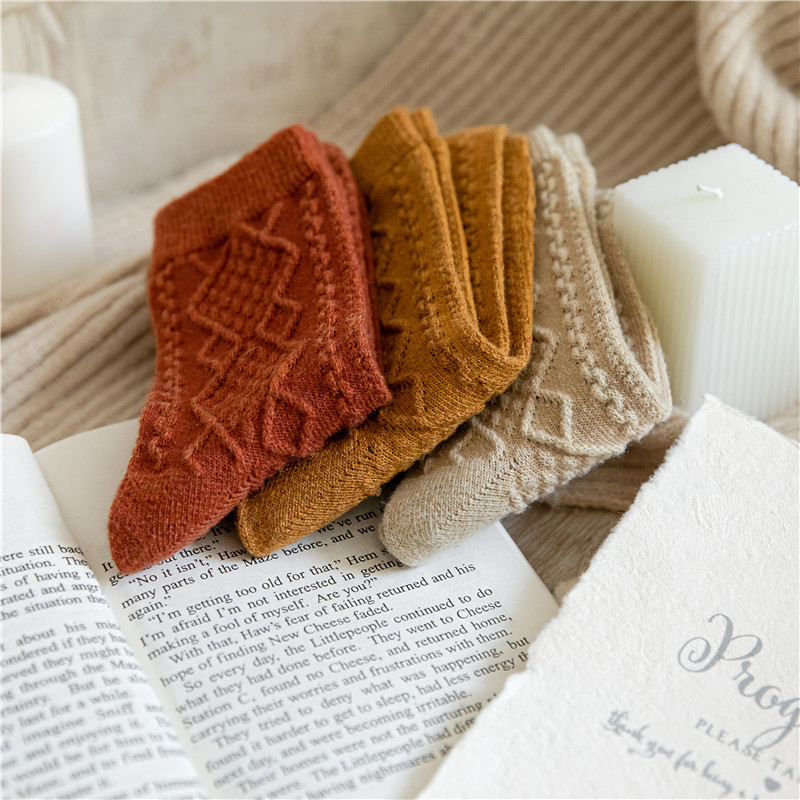80g Weight Socks Classification Socks Lingerie Type Blending Fabric Type A Pair Quantity Daily Occasion Solid Color Pattern All Seasons Season Women's Gender Simple Style Style Women's Simple Style Solid Color Blending Crew Socks A Pair 7