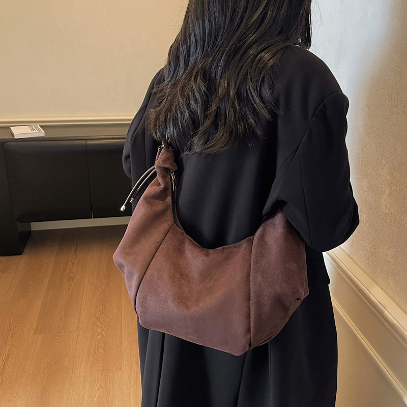 Korean Style Suede Crossbody Bag For Women, New Retro Minimalist Hobo Bag, High-End Commuter Underarm Bag - Thumbnail 2