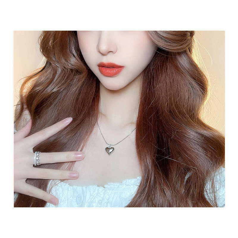 Collier en acier titane pour femme, simple, luxueux, sensation haut de gamme, chaîne de clavicule en forme de cœur de mousson d'été,_voghion.com