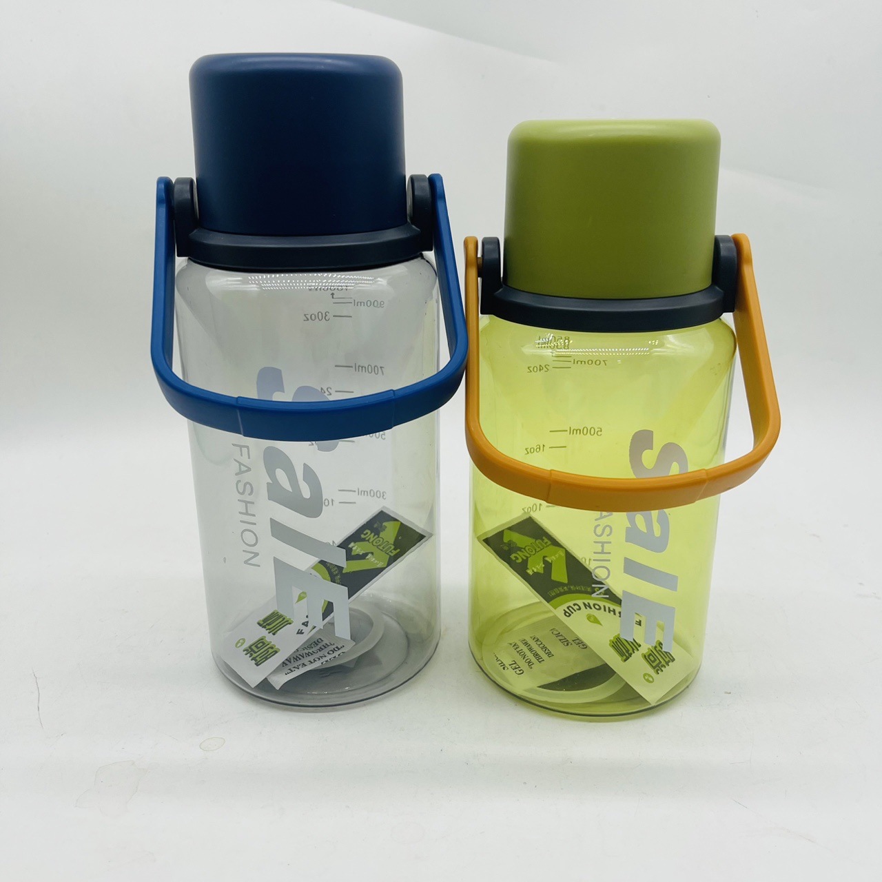 Futong nuevo taza de agua portátil al aire libre 2000ml taza de té portátil de gran capacidad taza de plástico al por mayor