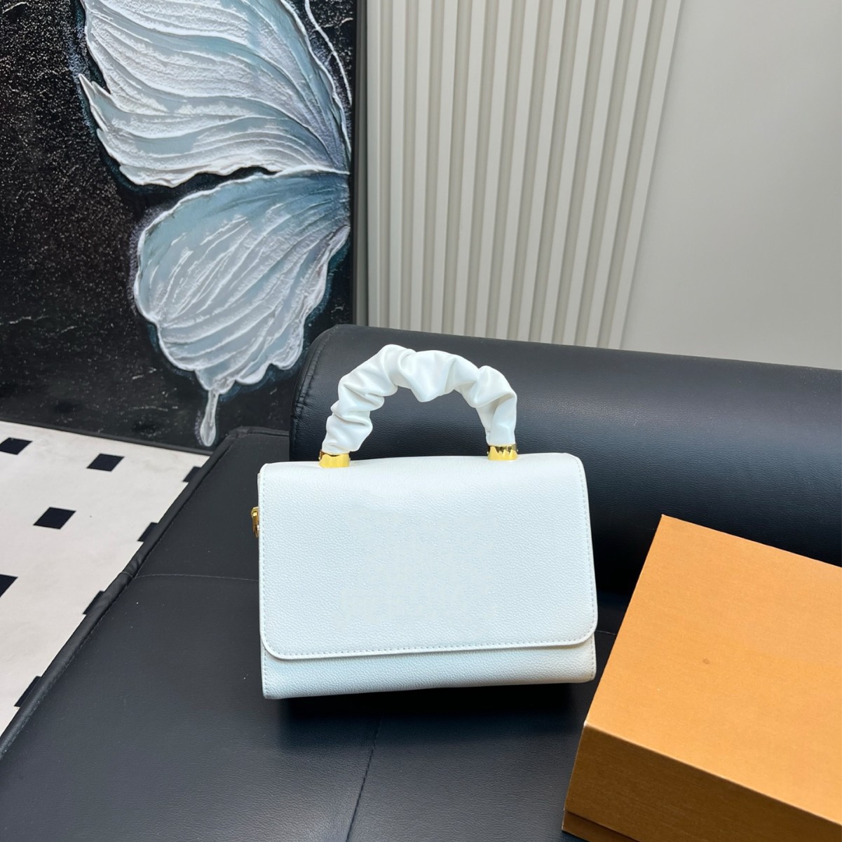 荔枝纹pu皮包褶旋钮锁扣腋下包手柄法棍翻盖邮差单肩手提斜挎方包