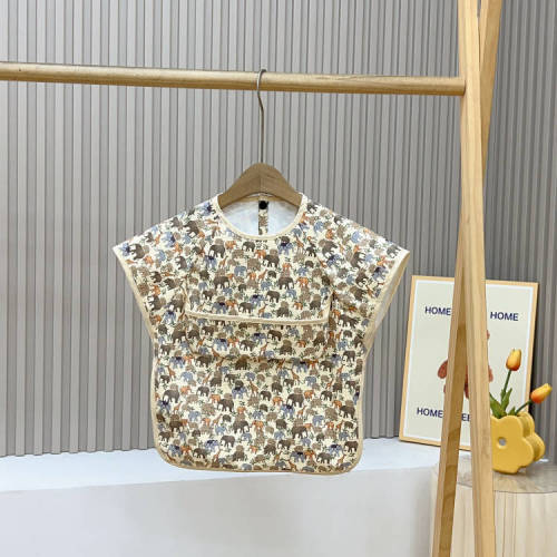 Danish new reverse dressing 23 summer baby short-sleeved blouse pu waterproof baby big pocket easy to clean bib