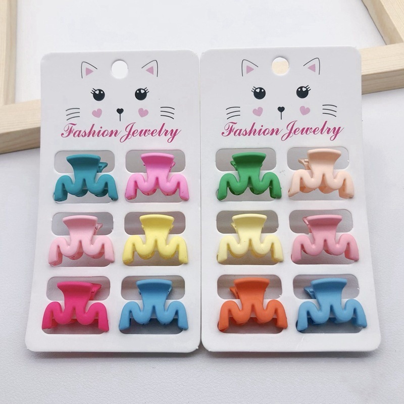 Pinza de pelo pequeña estilo shark clip – diseño minimalista, tendencia en redes
