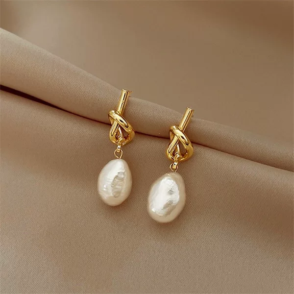 French Baroque Irregular Pearl Pendant Earrings for Women, Niche Fashion Versatile Design Earrings Cross-Border