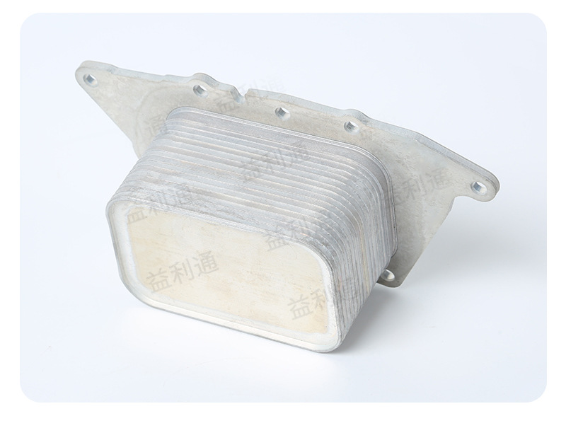 Engine oil cooler 11428585236 is suitable for BMW oil radiator base car cooler
