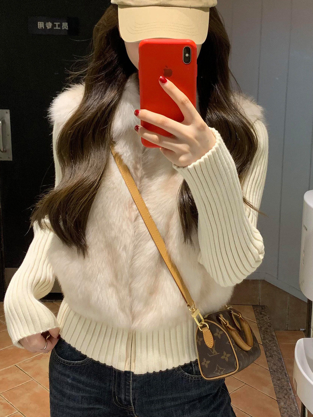 2025 Winter New Style Young Fashionable Environmentally Friendly Fur Outwear Women's Short Knitted Sleeves Detachable 4