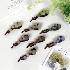 11cm アクリルワンワードクリップゼリーツイストクリップ女性の後頭部ヘアアクセサリーハイエンドライト高級ヘアクリップ