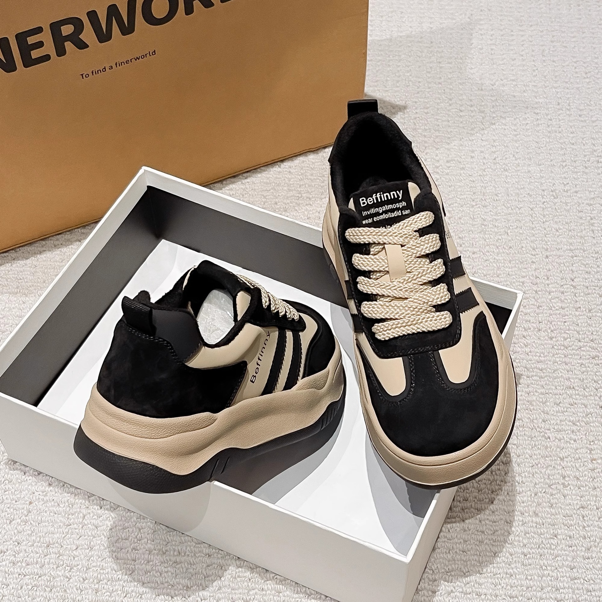 Tavola antiscivolo 2023 inverno nuovo pan di spagna con suola spessa versatile scarpe da donna sportive e per il tempo libero con lacci_voghion.com