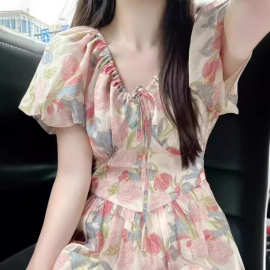 夏季新款衣服女装多巴胺茶歇法式桔梗穿搭气质粉色短袖连衣裙子女