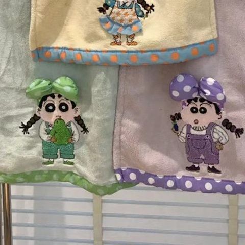 かわいい漫画の新しいクレヨンしんちゃん刺繍リボンタオルカップルスタイル家庭用フェイスタオルは水を吸収し、糸くずが落ちません|undefined