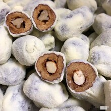 厂家批发奶酪枣小包装巴旦木仁夹心奶枣红枣奶芙网红休闲爆款零食