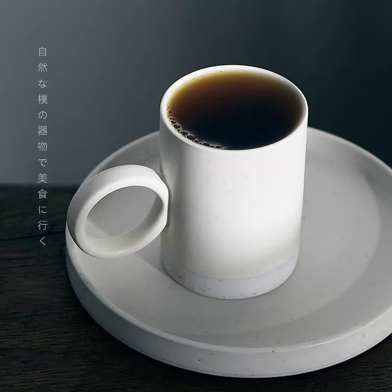 Cerámica de mano de lavado de café de oído nórdico vientos de café italiano de alto valor de alta calidad exquisito menú de la tarde conjunto de platos