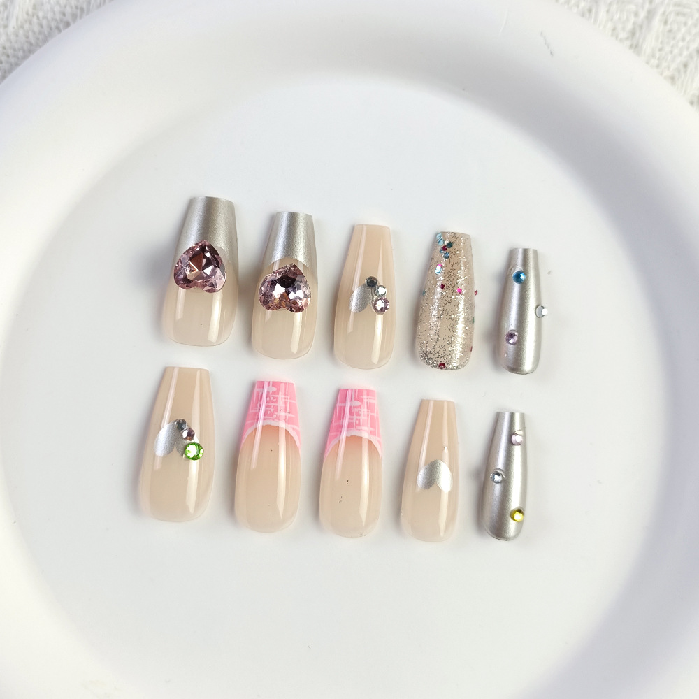 Uñas postizas con forma de corazón rosa, piezas de uñas con diamantes grandes en rosa y blanco, pegatinas de uñas a cuadros, piezas de uñas terminadas al por mayor. image 5