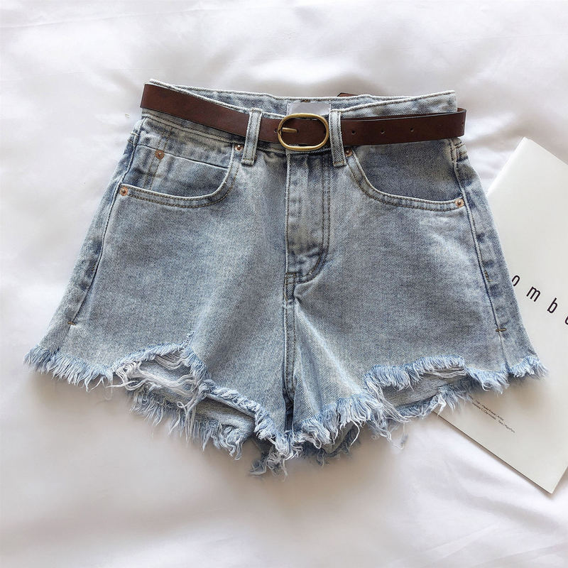 Plus-Size Women's Light Blue Denim Shorts for Summer 2026, Thin and Loose-Fitting, Slimming and Height-Enhancing A-Line Wide-Leg Trendy Hot Pants Plus-Size Women's Light Blue Denim Shorts for Summer 2026, Thin and Loose-Fitting, Slimming and Height-Enhancing A-Line Wide-Leg Trendy Hot Pants