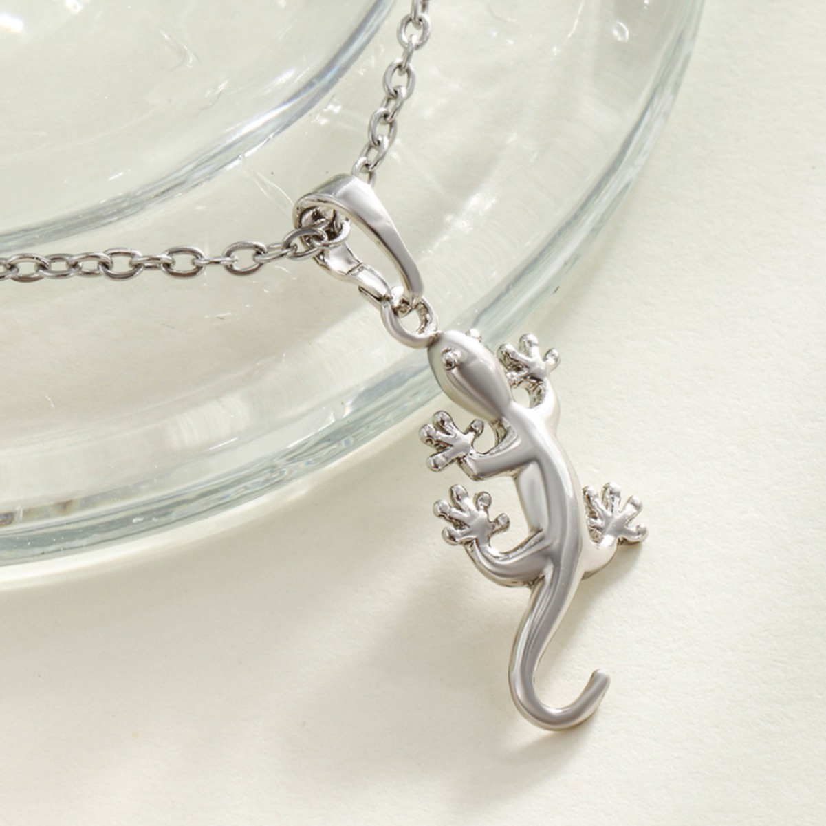 Xuping aleación de cobre dorado colgante de gecko para hombres y mujeres Europa y América transfronteriza al por mayor moda hip-hop diy accesorios colgante