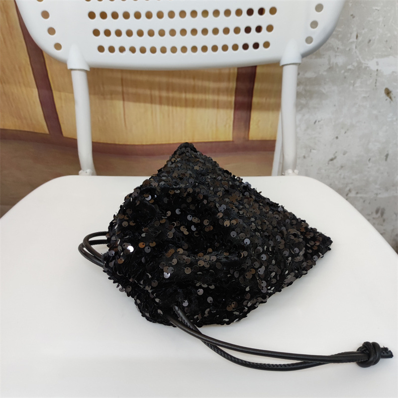 美しい包みの復古の精巧なスパンコールの新型の福袋の個性の玉の切れの洋風の百合の小さい斜めのショルダーの女性のカバンは小さいです。|undefined
