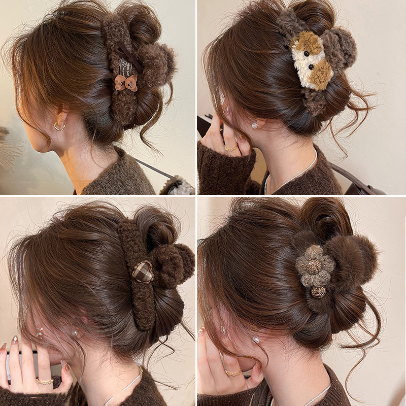 2025 New Plush Cartoon Puppy Claw Clip Large Shark Clip for Women Autumn and Winter High-End Style for Thick Hair on the Back of the Head 2025 New Plush Cartoon Puppy Claw Clip Large Shark Clip for Women Autumn and Winter High-End Style for Thick Hair on the Back of the Head