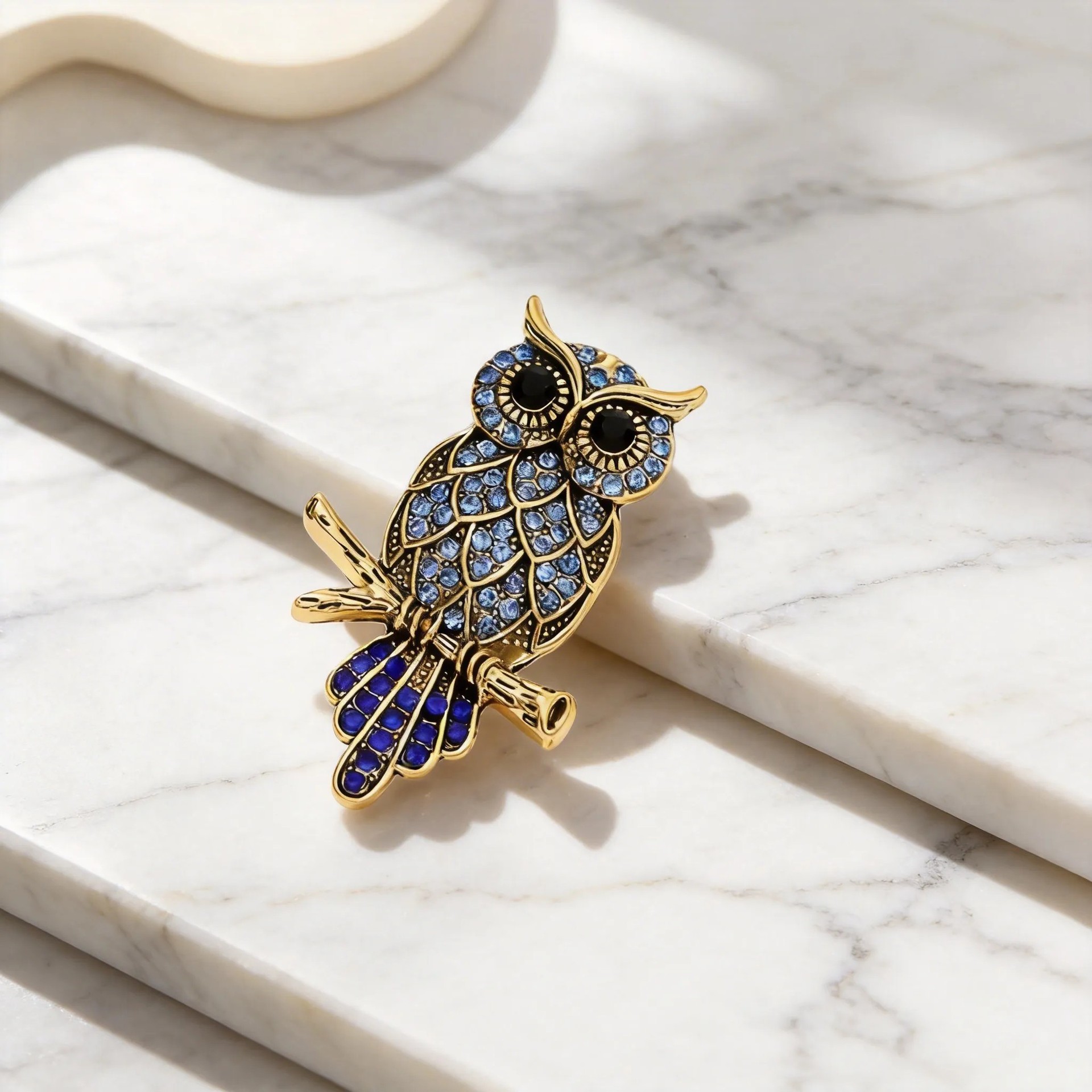 Elegant Owl Enamel Brooch with Diamond-Encrusted Crystals, a Niche Luxury Style Women's Jewelry Gift