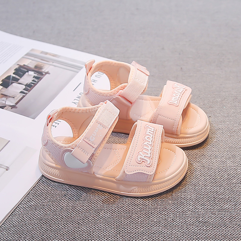 Sandálias para niñas 2026 verano nuevo estilo de moda infantil zapatos de playa variados niños grandes huecos zapatos de princesa de dedo abierto image 5