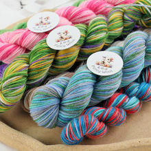 跨境批发花式彩虹羊毛线段染毛线diy手工编织线毛衣线披肩围巾线