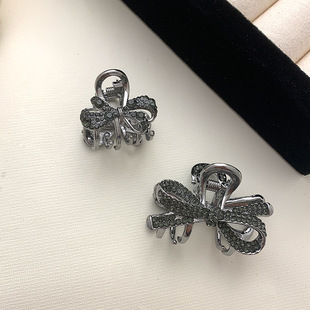 ���º����YСץ�A�߅��߅ǰ�~�^�A�ɐ���ϵ�߼��й����^�����l�A