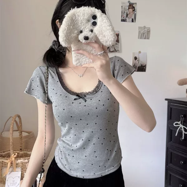 5116 # French-Style Polka Dot Short-Sleeve T-Shirt with U-Neck, Lace Trim, Bow, Slim Fit, Versatile Top for Summer