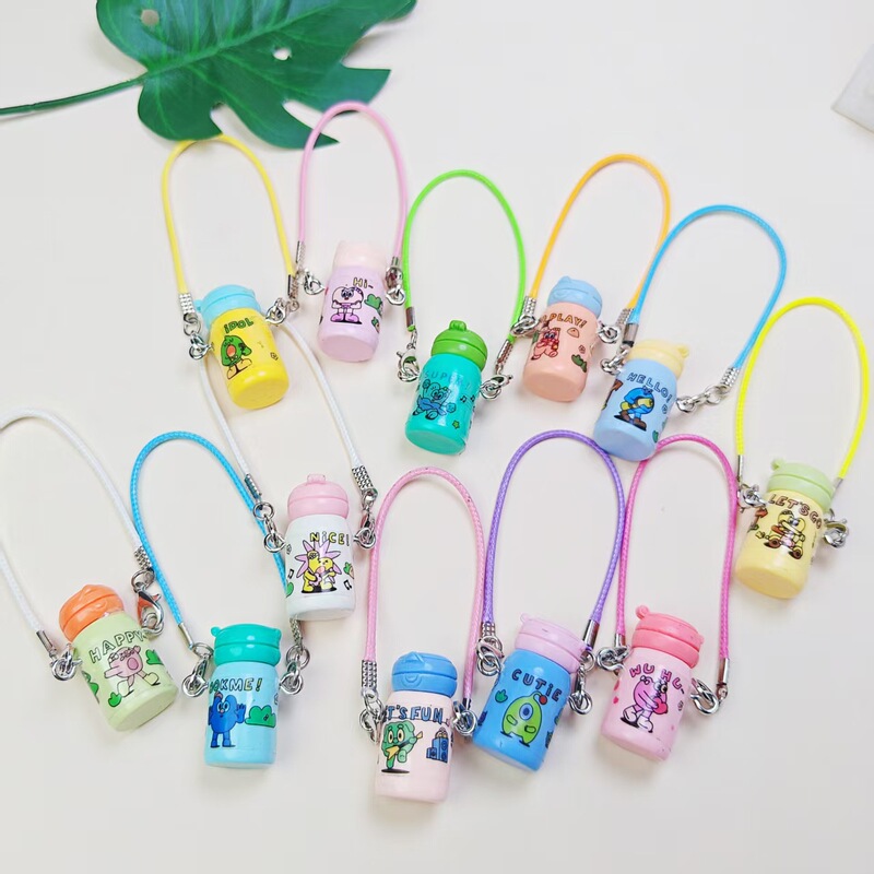 Dollhouse Doll House Mini Water Kettle Water Cup Thermos Cup Creative Lanyard Bag Pendant Key Chain Accessories Dollhouse Doll House Mini Water Kettle Water Cup Thermos Cup Creative Lanyard Bag Pendant Key Chain Accessories