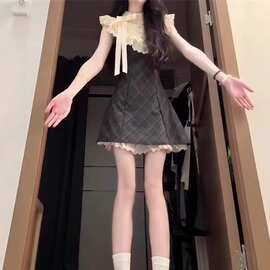 夏季法式复古浪漫纯欲甜美格纹连衣裙蕾丝拼接千金感无袖短裙女