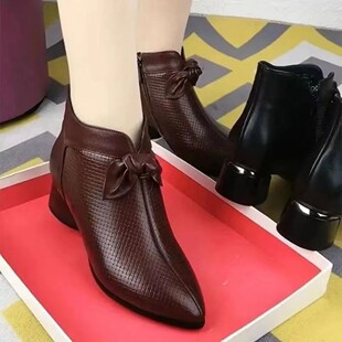 Soft Leather Ethnic Style Leather Boots for Women 2025 Autumn and Winter New Pointed Toe Thick Heel Short Boots Comfortable and Versatile Mother's Shoes Martin Boots