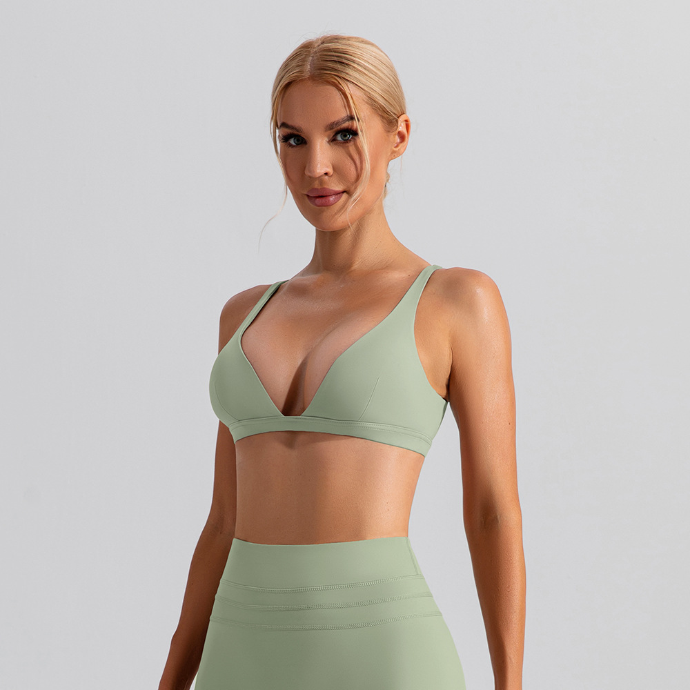 V profundo con cojín de pecho chaleco deportivo de taza triangular conjunto de entrenamiento de fitness al aire libre bra de yoga deportivo de alta elasticidad