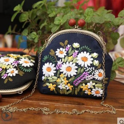 Bolso de oro bordado europeo bolsa de material hecho a mano DIY cinta bordado Suzhou bordado hecho a mano crossbody bolsa de tela