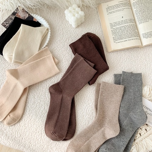 Autumn and winter new milk coffee color cashmere basic pile socks double needle solid color vertical strip women's mid-tube socks wholesale for women
