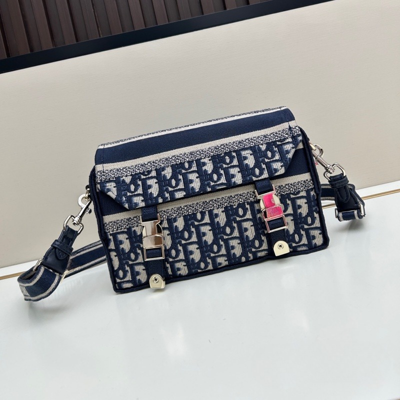 In Stock D-Brand BOBBY EAST-WEST European & American Retro Cowhide Solid Color Bobby Bag Shoulder Crossbody Underarm Bag - Thumbnail 8