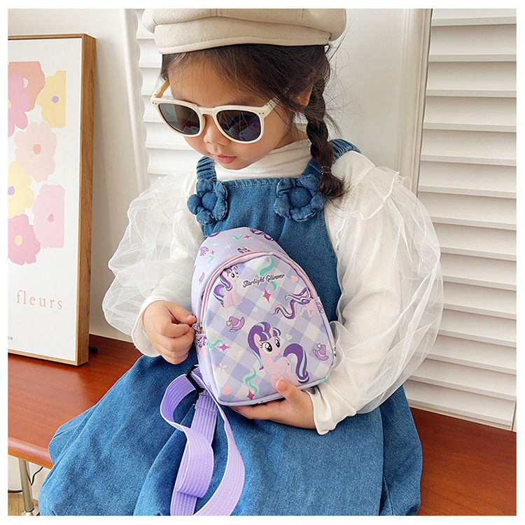 Wholesale of 2024 new children's bags, ins Korean cartoon chest bags, lightweight and fashionable travel crossbody backpacks for boys and girls undefined
