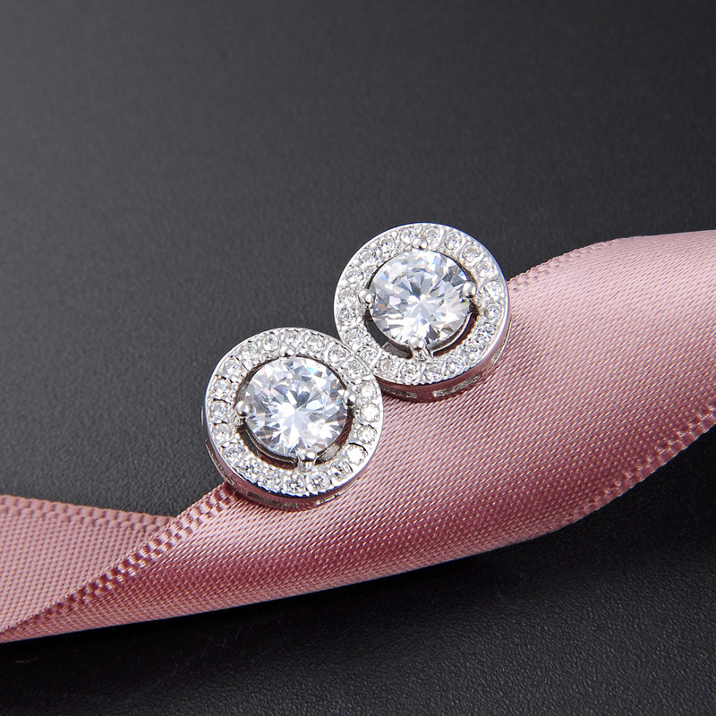 925 plata esterlina redonda pendientes de diamantes nicho femenino coreano temperamento simple de alta sensación de aretes de zircón envolvidos pendientes