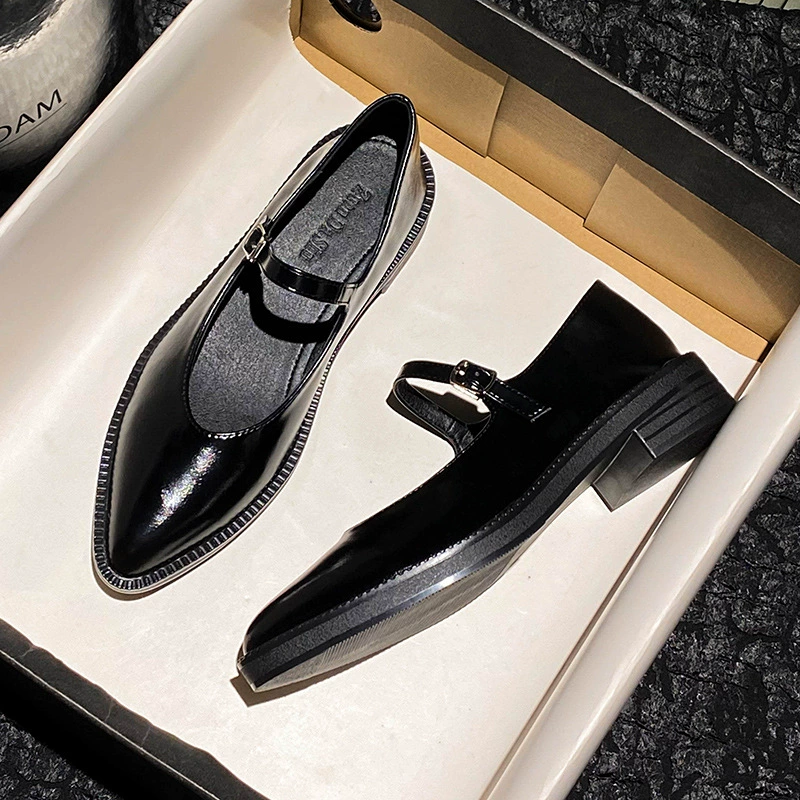 Черная толстая подошва маленькая кожаная обувь женская осень-зима 2025 новая дикая одиночная обувь Британская Мэри Джейн плюс размер женская обувь 41-43