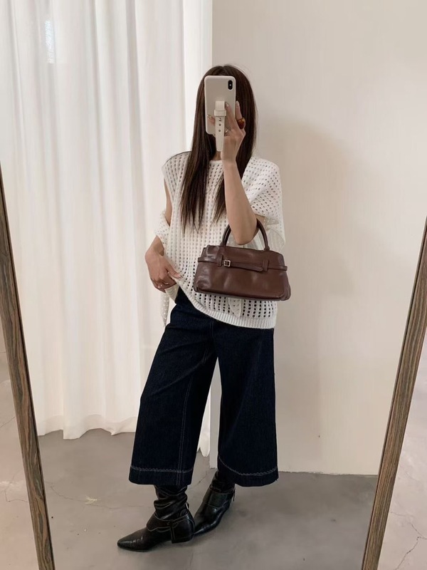 2025早秋新款韩系显瘦镂空针织衫女设计感小众宽松无袖坎肩马甲|undefined